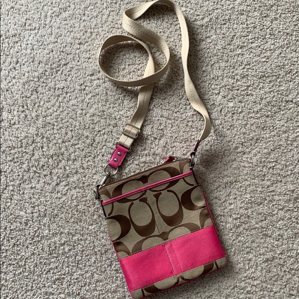 Large C coach crossbody bag